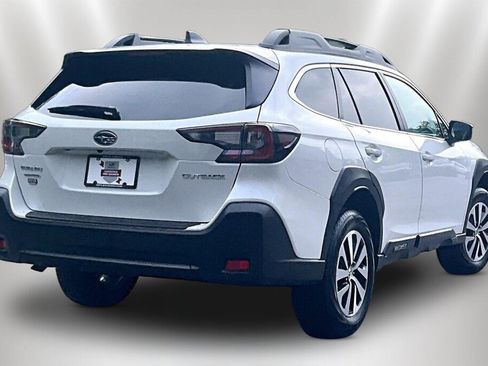 Certified 2024 Subaru Outback Premium AWD/4WD image 5