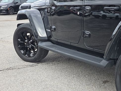 Used 2021 Jeep Wrangler Unlimited Sahara image 11