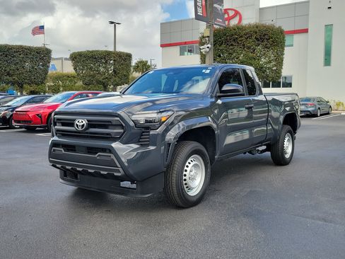 Used 2025 Toyota Tacoma SR w/ Towing Package image 6