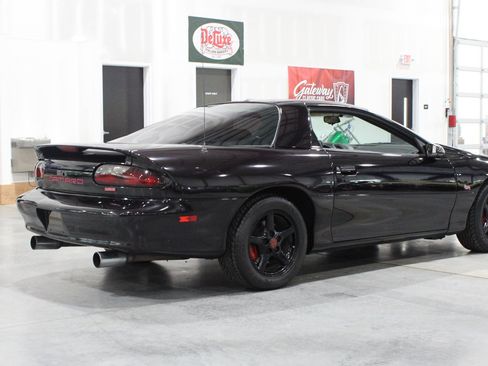 Used 1995 Chevrolet Camaro Z28 RWD image 24