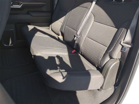 Used 2025 Chevrolet Silverado 1500 LT image 24