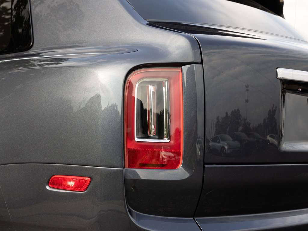Used 2022 Rolls-Royce Cullinan w/ Cullinan Package AWD/4WD image 70