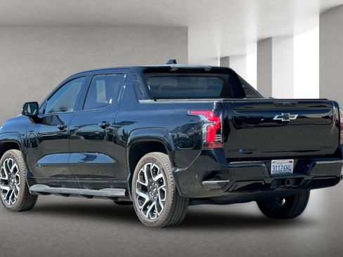 Used 2024 Chevrolet Silverado EV RST image 6