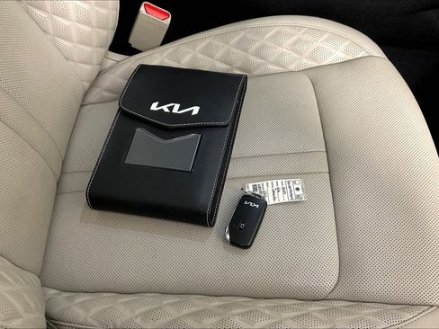 Used 2022 Kia Sorento SX FWD image 36