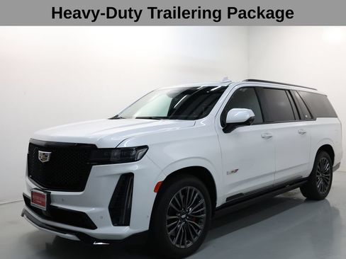 Used 2024 Cadillac Escalade ESV V w/ Heavy-Duty Trailer Package AWD/4WD image 12