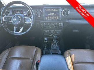 Used 2021 Jeep Gladiator Overland w/ Popular Equipment Package video 2