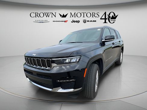Used 2023 Jeep Grand Cherokee L Limited AWD/4WD image 7