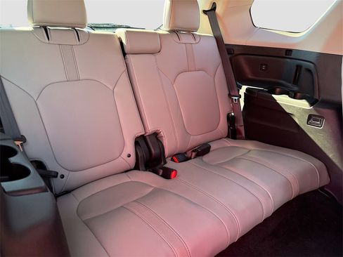 Used 2024 Honda Pilot EX-L image 26