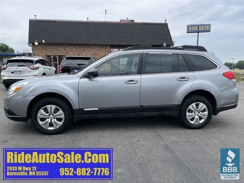 Used 2011 Subaru Outback 2.5i AWD/4WD image 8