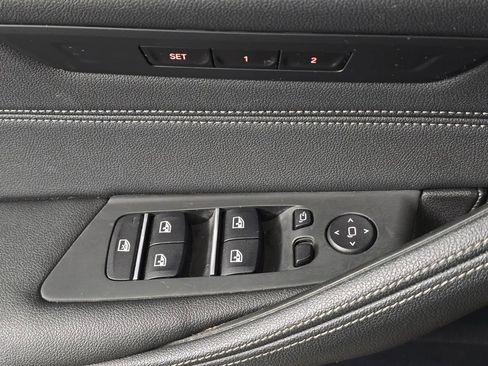 Used 2022 BMW 530i xDrive w/ M Sport Package image 9