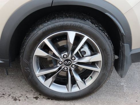 Used 2025 INFINITI QX60 Luxe image 40