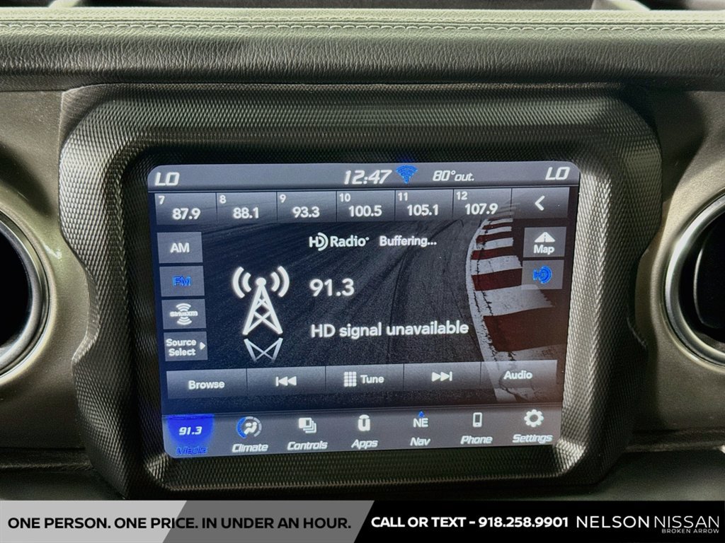 Used 2022 Jeep Wrangler Unlimited Sahara w/ Dual Top Group AWD/4WD image 15