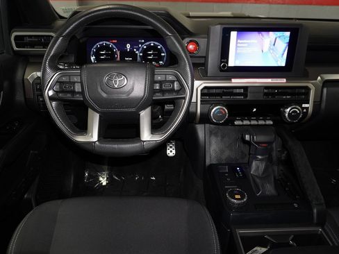Used 2024 Toyota Tacoma TRD Sport image 11