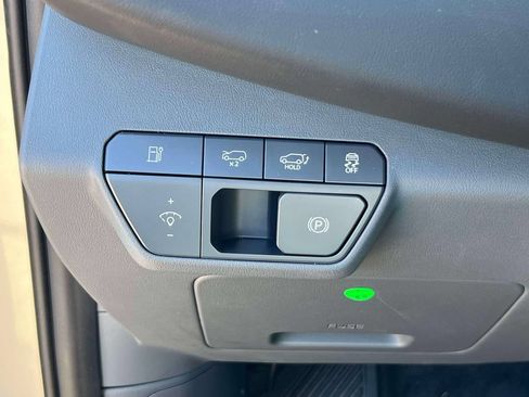 Certified 2024 Kia EV9 Light Long Range RWD image 21