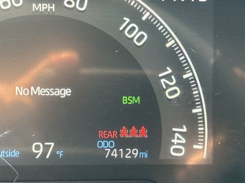 Used 2024 Toyota RAV4 SE w/ Convenience Package AWD/4WD image 27
