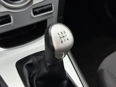 Used 2018 Ford Fiesta SE image 26