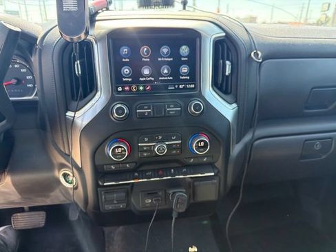 Used 2021 Chevrolet Silverado 1500 LT w/ Convenience Package II AWD/4WD image 16