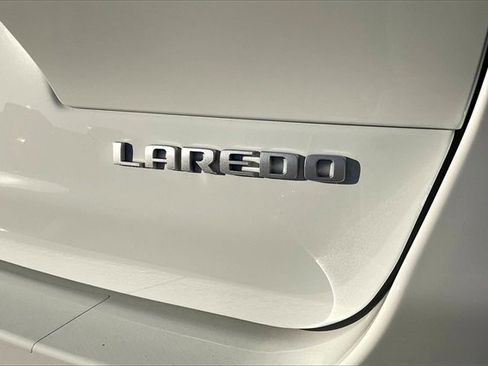 New 2025 Jeep Grand Cherokee L Laredo w/ Luxury Tech Group I image 13