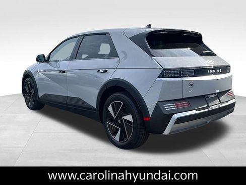 New 2026 Hyundai Ioniq 5 SE image 6