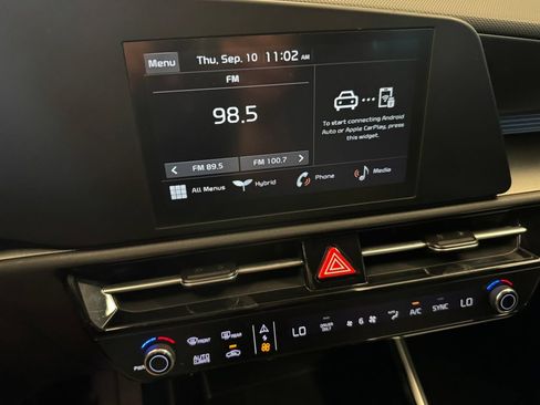 Used 2025 Kia Niro LX FWD image 13