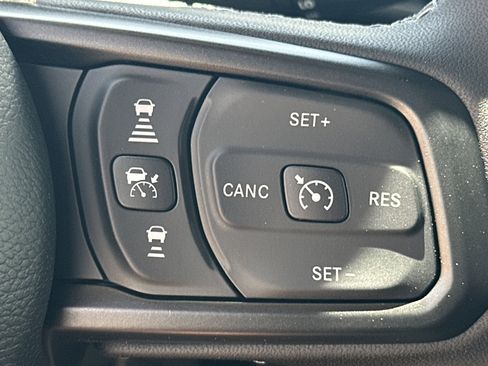New 2026 Jeep Gladiator Rubicon w/ Safety Group AWD/4WD image 19