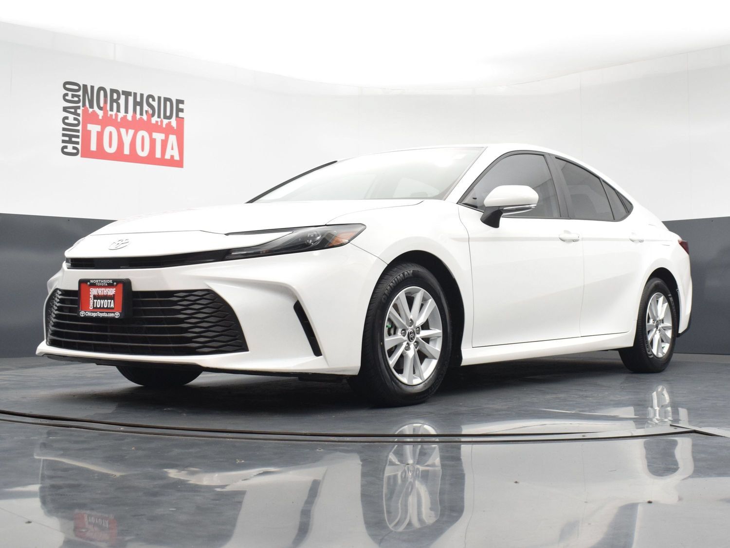 Used 2025 Toyota Camry LE w/ Convenience Package FWD image 32