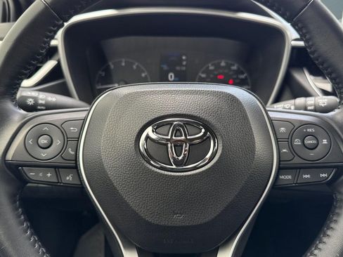 Used 2025 Toyota Corolla SE w/ SE Package FWD image 17