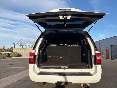 Used 2017 Ford Expedition EL Limited image 9