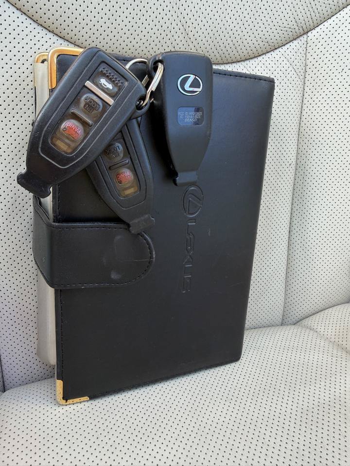 Used 2005 Lexus LS 430 RWD image 16