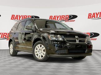 Used 2020 Dodge Journey SE image 1