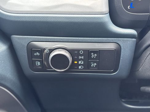 New 2025 Ford Maverick XL image 23