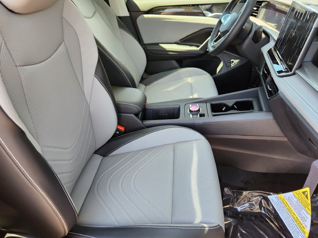 New 2026 Volkswagen Tiguan SE AWD/4WD image 4