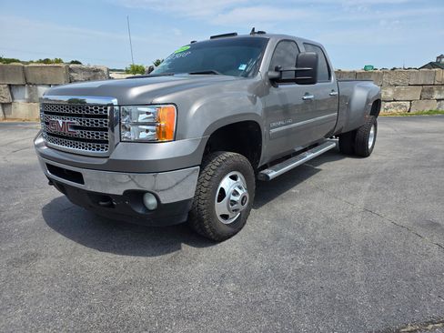 Used 2013 GMC Sierra 3500 Denali AWD/4WD image 5