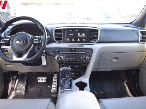 Used 2020 Kia Sportage S image 12