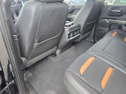Used 2022 GMC Sierra 1500 AT4 w/ AT4 Preferred Package AWD/4WD image 12