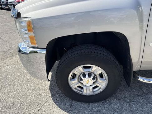 Used 2008 Chevrolet Silverado 2500 LT w/ 2LT Convenience Package AWD/4WD image 19