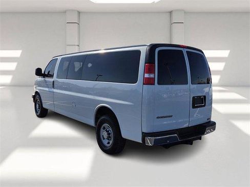 Used 2017 Chevrolet Express 3500 LT w/ LT Preferred Equipment Group image 3