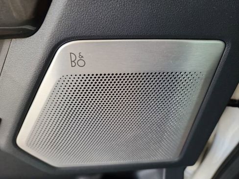 Used 2023 Ford F150 Lariat w/ Equipment Group 502A High image 17