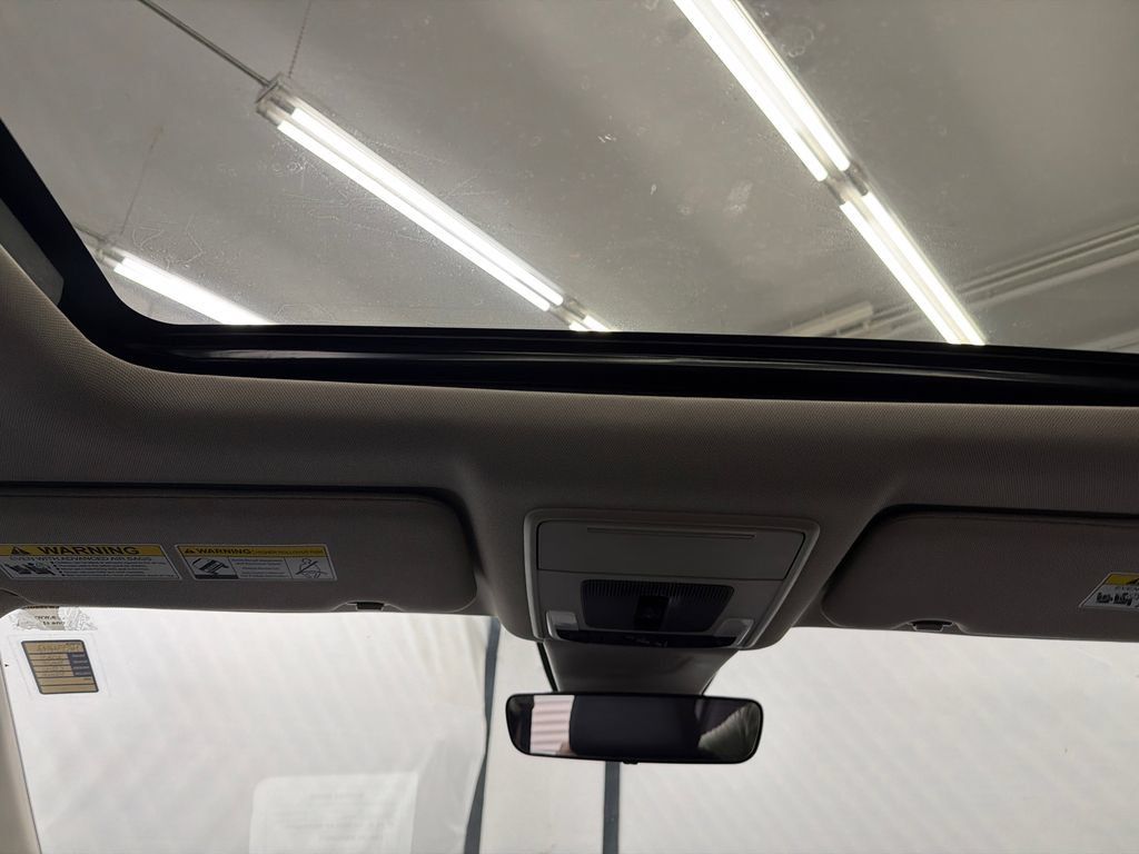Used 2025 Honda CR-V EX-L image 24