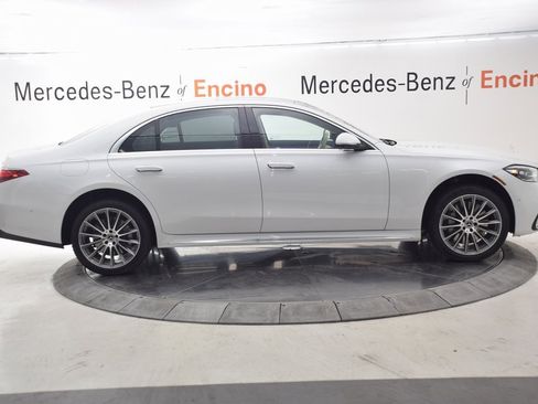 New 2026 Mercedes-Benz S 580e 4MATIC Sedan image 7