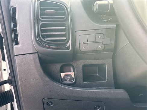 Used 2025 RAM ProMaster 2500 w/ U-Haul Equipment Group image 10