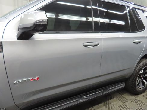 Used 2025 GMC Yukon AT4 w/ LPO, Get Active Package AWD/4WD image 53
