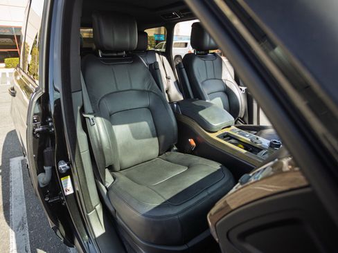 Used 2018 Land Rover Range Rover Supercharged AWD/4WD image 21