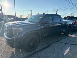 Used 2023 GMC Sierra 1500 Elevation w/ X31 Off-Road Package AWD/4WD video 3