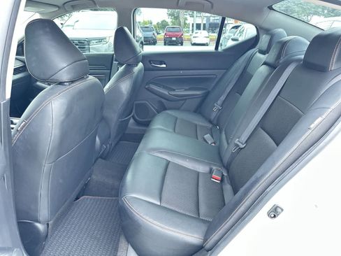 Used 2022 Nissan Altima 2.5 SR FWD image 15