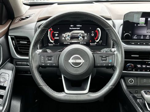 Used 2023 Nissan Rogue Platinum w/ Platinum Premium Package FWD image 18