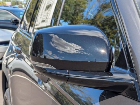 New 2025 Jeep Grand Cherokee Limited w/ Luxury Tech Group II image 11