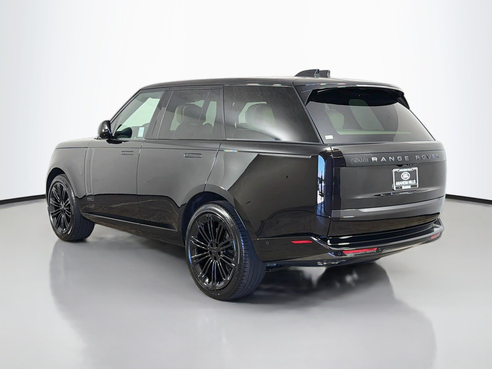 New 2026 Land Rover Range Rover Autobiography AWD/4WD image 3