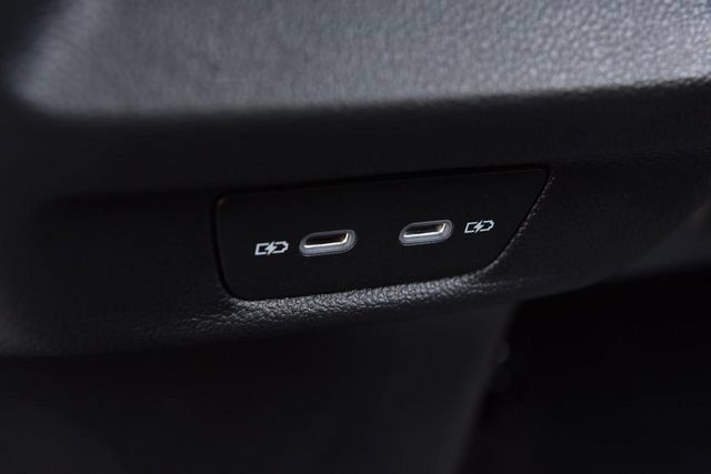 New 2026 Volkswagen Tiguan SE R-Line AWD/4WD image 24