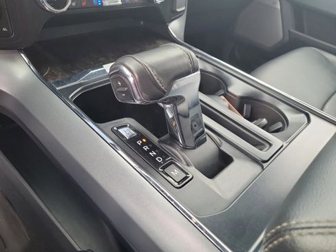 Used 2022 Ford F150 Lariat w/ Equipment Group 502A High image 33